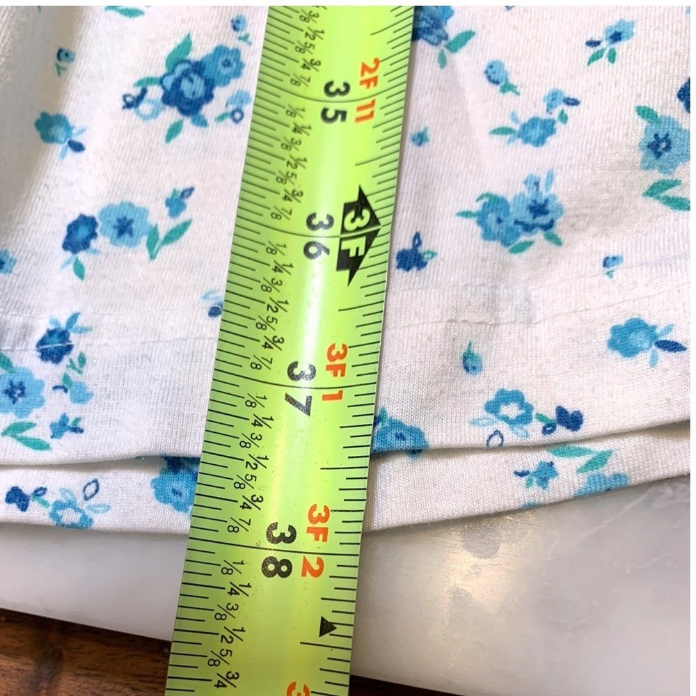 Cozy White Blue Large Floral Cottagecore Short Sleeve Nightgown Sleepshirt - Picture 6 of 6